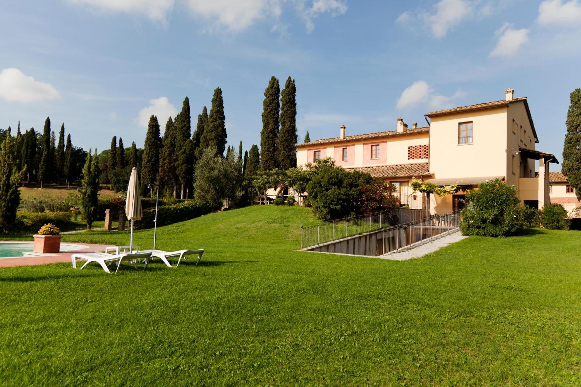 Agriturismo Fattoria Rozzalupi Cerreto Guidi Bagian luar foto