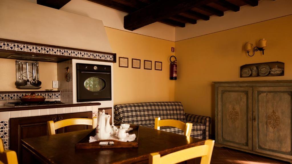 Agriturismo Fattoria Rozzalupi Cerreto Guidi Ruang foto