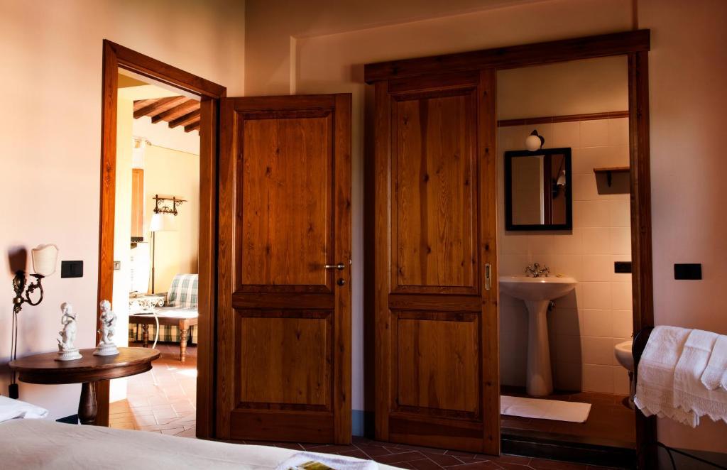 Agriturismo Fattoria Rozzalupi Cerreto Guidi Ruang foto