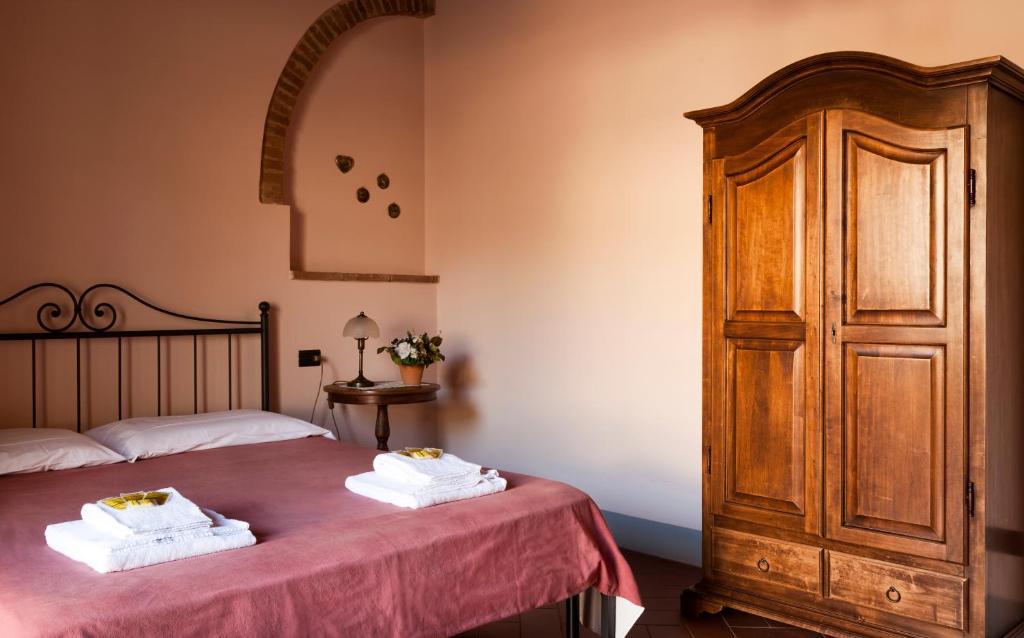 Agriturismo Fattoria Rozzalupi Cerreto Guidi Bagian luar foto