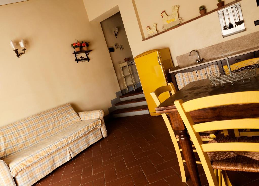 Agriturismo Fattoria Rozzalupi Cerreto Guidi Ruang foto