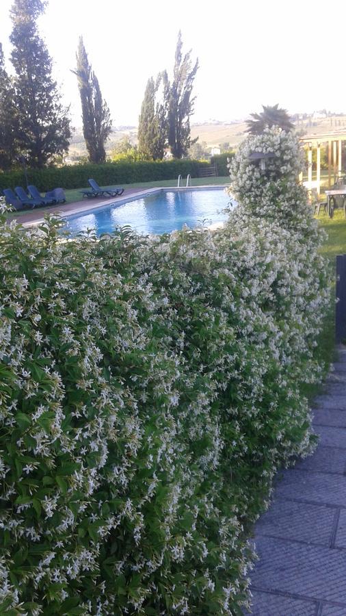 Agriturismo Fattoria Rozzalupi Cerreto Guidi Bagian luar foto