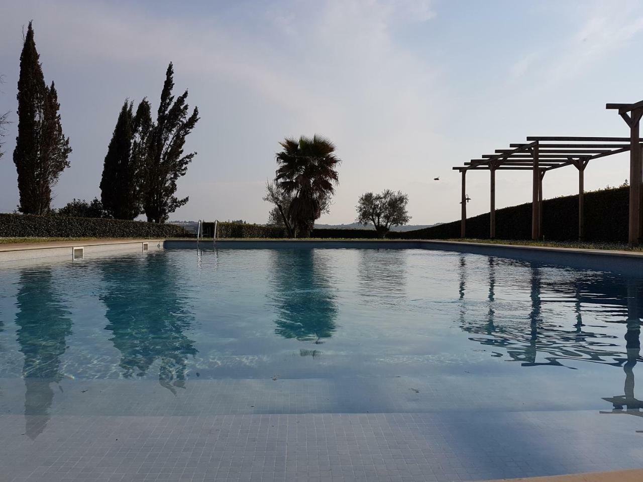 Agriturismo Fattoria Rozzalupi Cerreto Guidi Bagian luar foto